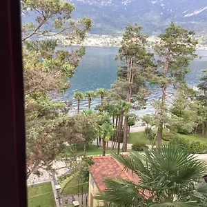 Apartment Wonderful Front Near Bellagio, Limonta